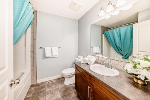 5 River Heights Green, Cochrane, AB 