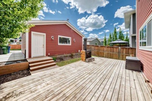 5 River Heights Green, Cochrane, AB 