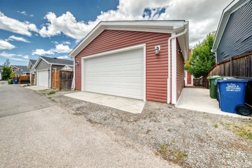 5 River Heights Green, Cochrane, AB 