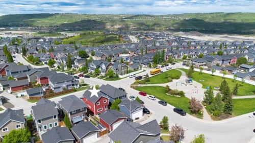 5 River Heights Green, Cochrane, AB 