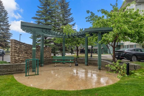 233-3111 34 Avenue Nw, Calgary, AB - Outdoor