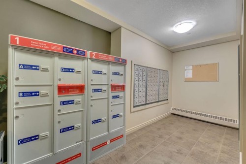 233-3111 34 Avenue Nw, Calgary, AB - Indoor