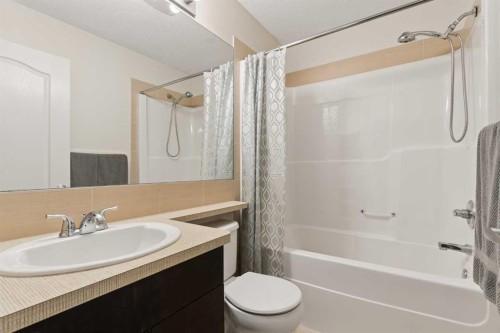 74 Autumn Crescent Se, Calgary, AB 