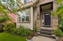 74 Autumn Crescent SE Calgary, AB T3M 0P5