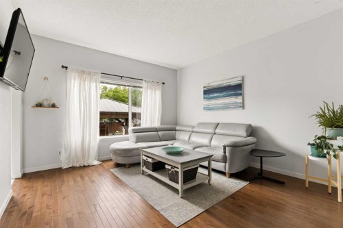 74 Autumn Crescent Se, Calgary, AB 