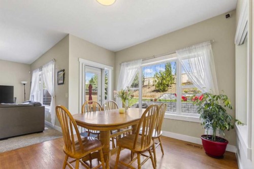 122 Discovery Ridge Way Sw, Calgary, AB - Indoor Photo Showing Dining Room