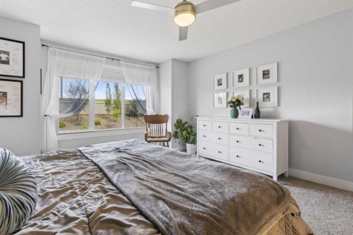 122 Discovery Ridge Way Sw, Calgary, AB - Indoor Photo Showing Bedroom
