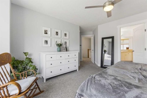 122 Discovery Ridge Way Sw, Calgary, AB - Indoor Photo Showing Bedroom