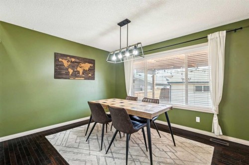 1807 New Brighton Drive Se, Calgary, AB - Indoor Photo Showing Dining Room