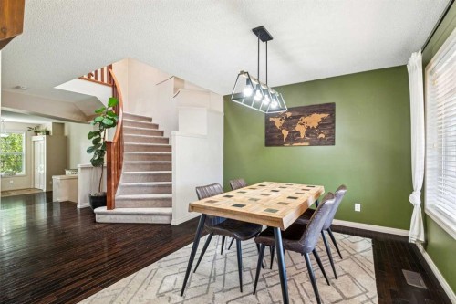 1807 New Brighton Drive Se, Calgary, AB - Indoor Photo Showing Dining Room