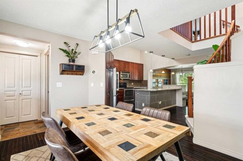 1807 New Brighton Drive Se, Calgary, AB - Indoor Photo Showing Dining Room
