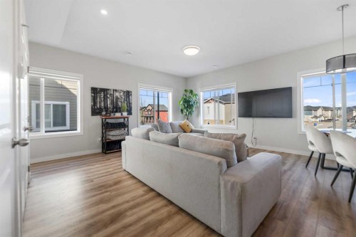 258 Canals Crossing Sw, Airdrie, AB - Indoor Photo Showing Living Room