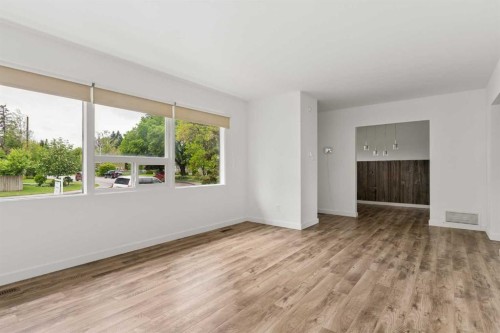 32 Gladeview Crescent Sw, Calgary, AB 