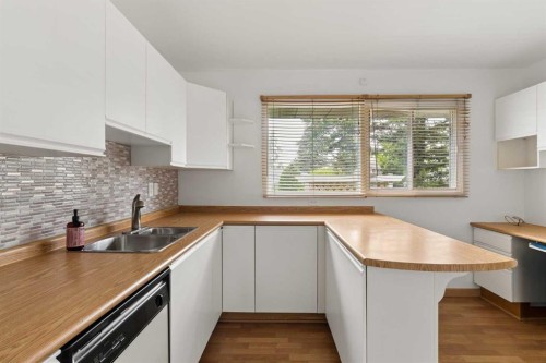 32 Gladeview Crescent Sw, Calgary, AB 