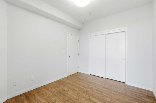 212-122 Mahogany Centre Se, Calgary, AB - Indoor Photo Showing Other Room