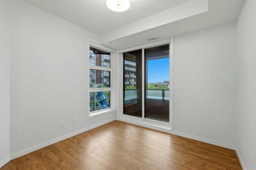 212-122 Mahogany Centre Se, Calgary, AB - Indoor Photo Showing Other Room