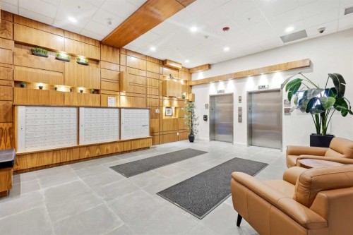 212-122 Mahogany Centre Se, Calgary, AB - Indoor Photo Showing Other Room