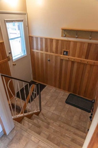 164 Huntford Road Ne, Calgary, AB - Indoor Photo Showing Other Room