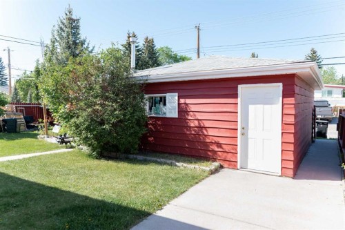 164 Huntford Road Ne, Calgary, AB - Outdoor