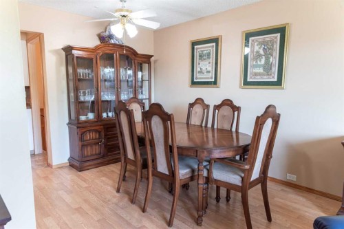 164 Huntford Road Ne, Calgary, AB - Indoor Photo Showing Dining Room