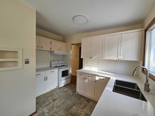 7116 Hunterville Road Nw, Calgary, AB 