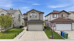 17 Bridlecrest Court SW Calgary, AB T2Y 5J3