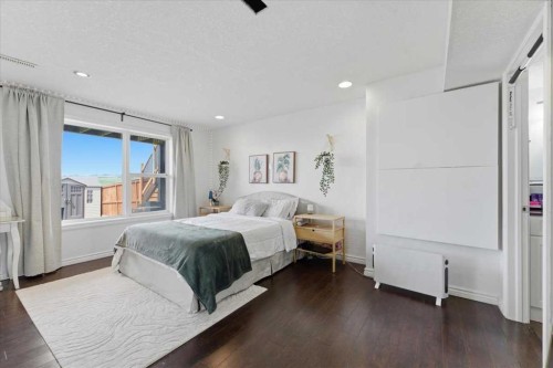 17 Bridlecrest Court Sw, Calgary, AB - Indoor Photo Showing Bedroom