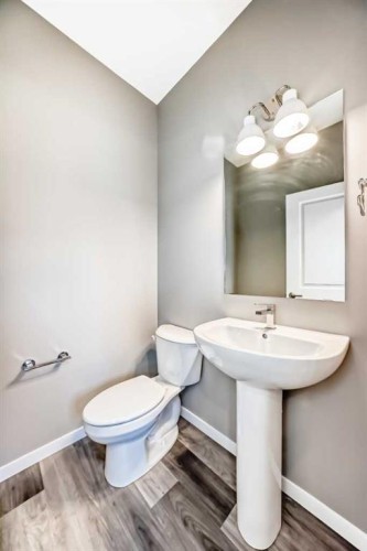 1342 Mahogany Boulevard Se, Calgary, AB - Indoor Photo Showing Bathroom