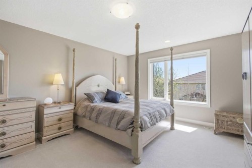 36 Hampstead Hill Nw, Calgary, AB - Indoor Photo Showing Bedroom