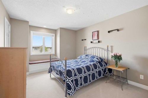 36 Hampstead Hill Nw, Calgary, AB - Indoor Photo Showing Bedroom