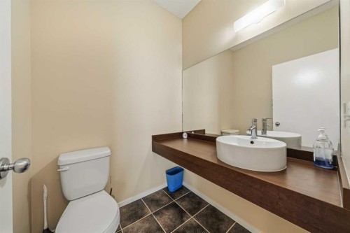 187 Copperstone Cove Se, Calgary, AB 