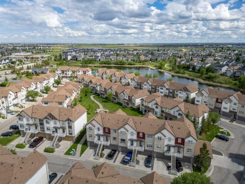 187 Copperstone Cove Se, Calgary, AB 
