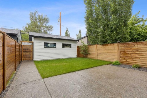 1807 Broadview Road Nw, Calgary, AB - Outdoor
