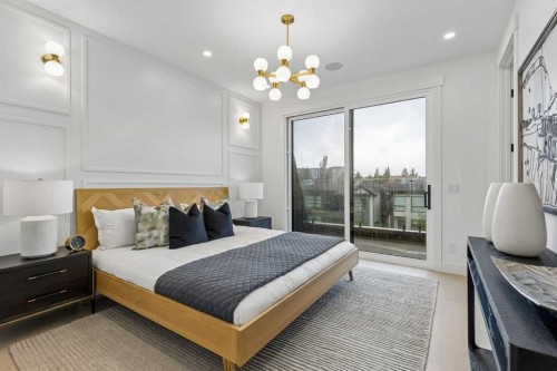 1807 Broadview Road Nw, Calgary, AB - Indoor Photo Showing Bedroom