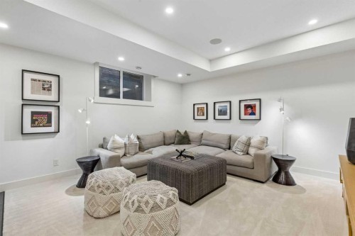 1807 Broadview Road Nw, Calgary, AB - Indoor