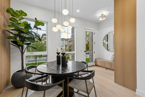 1807 Broadview Road Nw, Calgary, AB - Indoor Photo Showing Dining Room