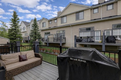 158 Everhollow Heights Sw, Calgary, AB - Outdoor With Deck Patio Veranda With Exterior
