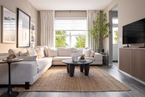 817 Marine Drive Se, Calgary, AB - Indoor Photo Showing Living Room