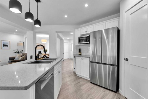 272 Douglas Glen Boulevard Se, Calgary, AB 