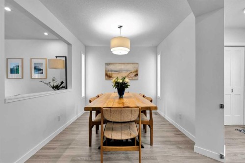 272 Douglas Glen Boulevard Se, Calgary, AB 