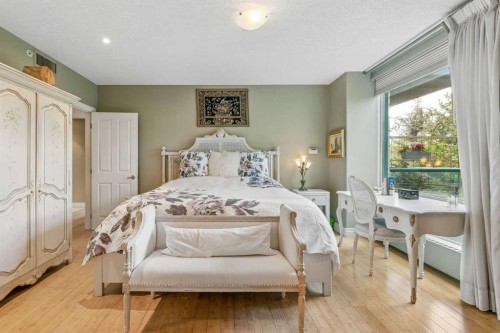 303-837 2 Avenue Sw, Calgary, AB - Indoor Photo Showing Bedroom