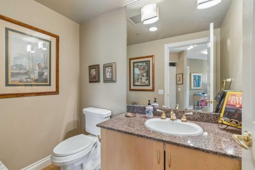 303-837 2 Avenue Sw, Calgary, AB - Indoor Photo Showing Bathroom