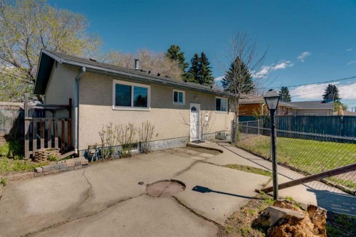 5203 Memorial Drive Se, Calgary, AB - Outdoor
