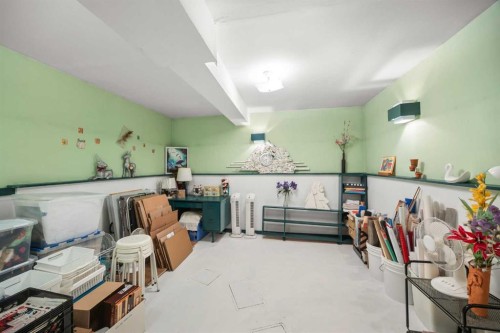41 Castleglen Road Ne, Calgary, AB - Indoor Photo Showing Other Room