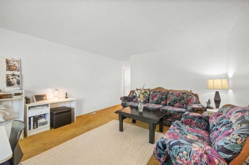 41 Castleglen Road Ne, Calgary, AB - Indoor