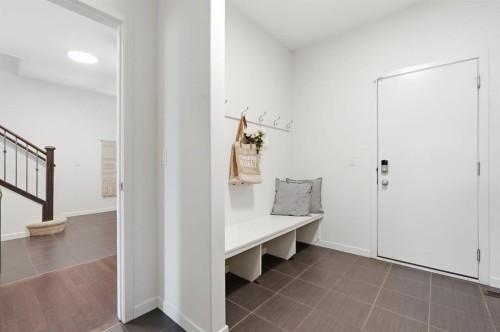 108 Evansborough Crescent Nw, Calgary, AB 