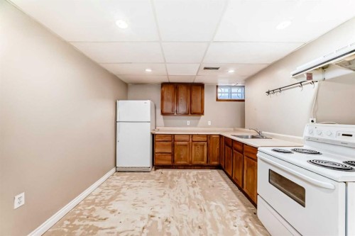 3708A Spruce Drive Sw, Calgary, AB 