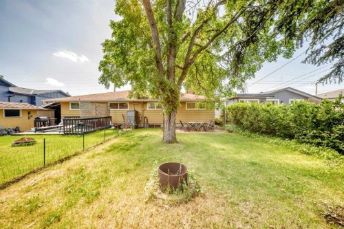 3708A Spruce Drive Sw, Calgary, AB 