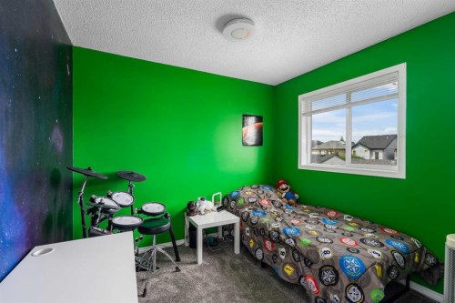 72 New Brighton Common Se, Calgary, AB 