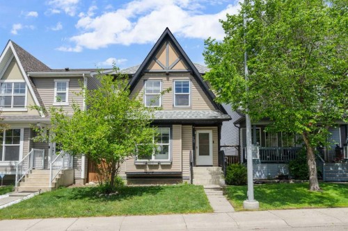 72 New Brighton Common Se, Calgary, AB 